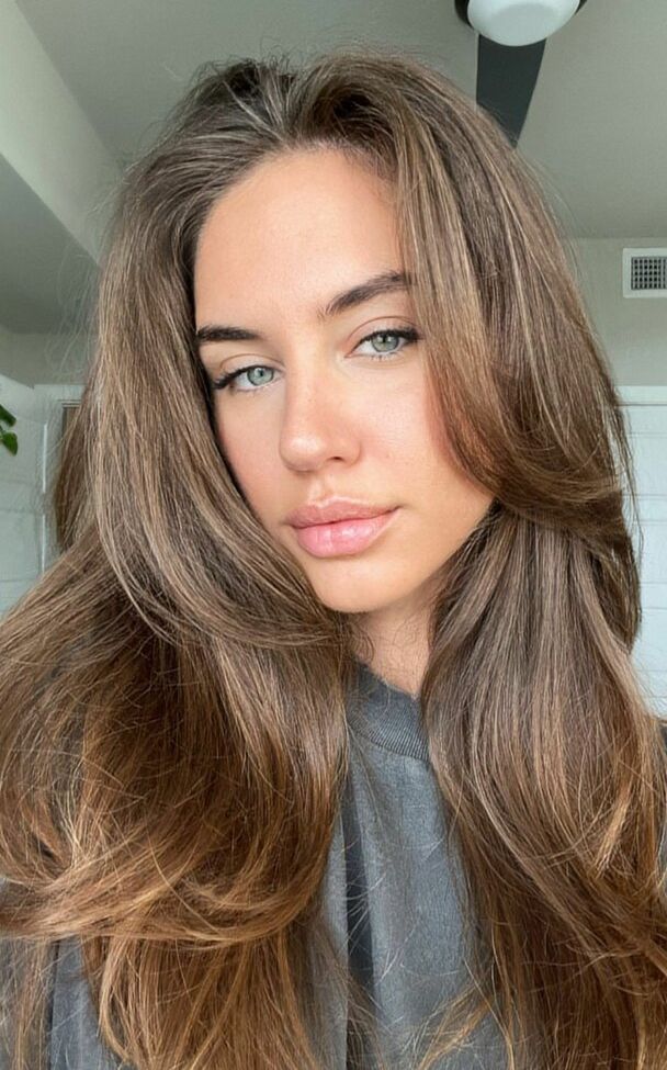 Brit Manuela nackt #107950602
