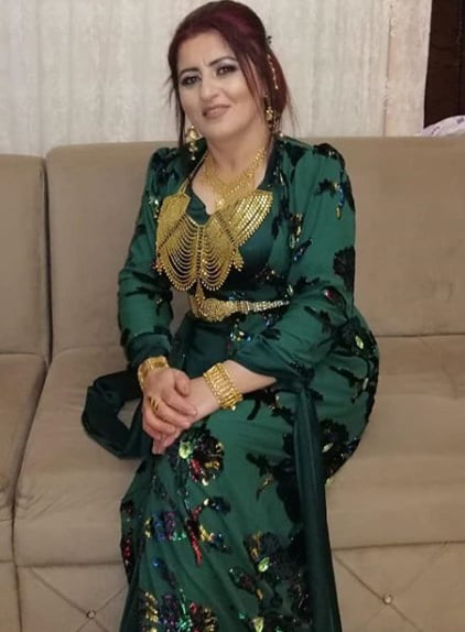 クルド人の美しい女性（トルコ人、ヒジャブ、アラビアン、ママ
 #96259254