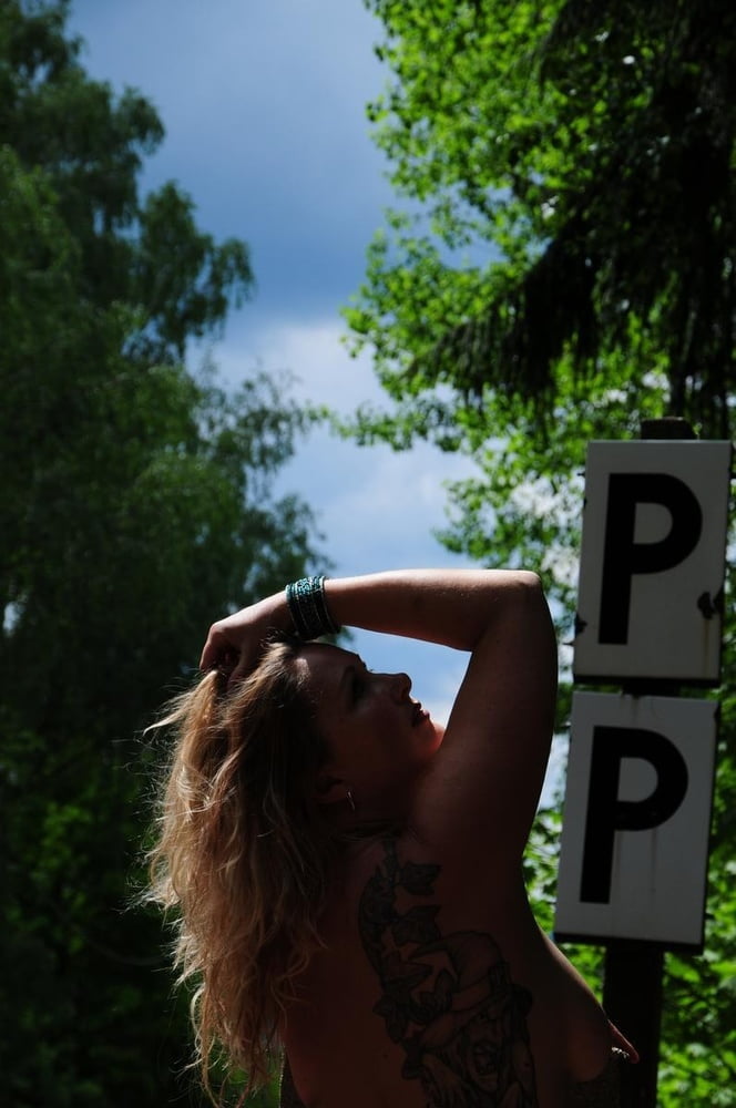 Tetas ..... ella es el distanciamiento social 1.0
 #96086538