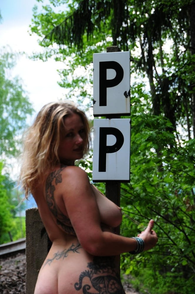 Tetas ..... ella es el distanciamiento social 1.0
 #96086541