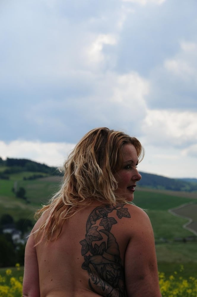 Tetas ..... ella es el distanciamiento social 1.0
 #96086893