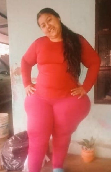 ミス・ディオーサ・エン・パンタロン18
 #106361965