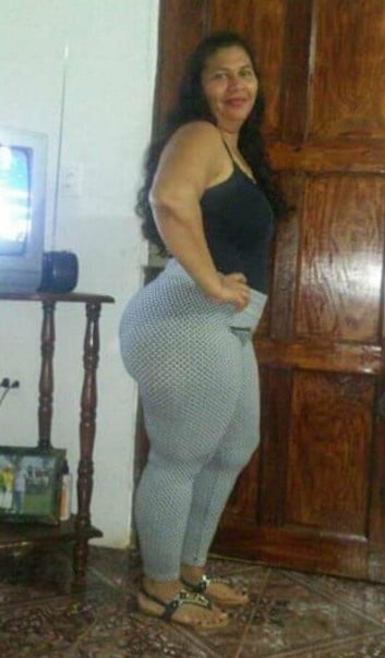 ミス・ディオーサ・エン・パンタロン18
 #106361976