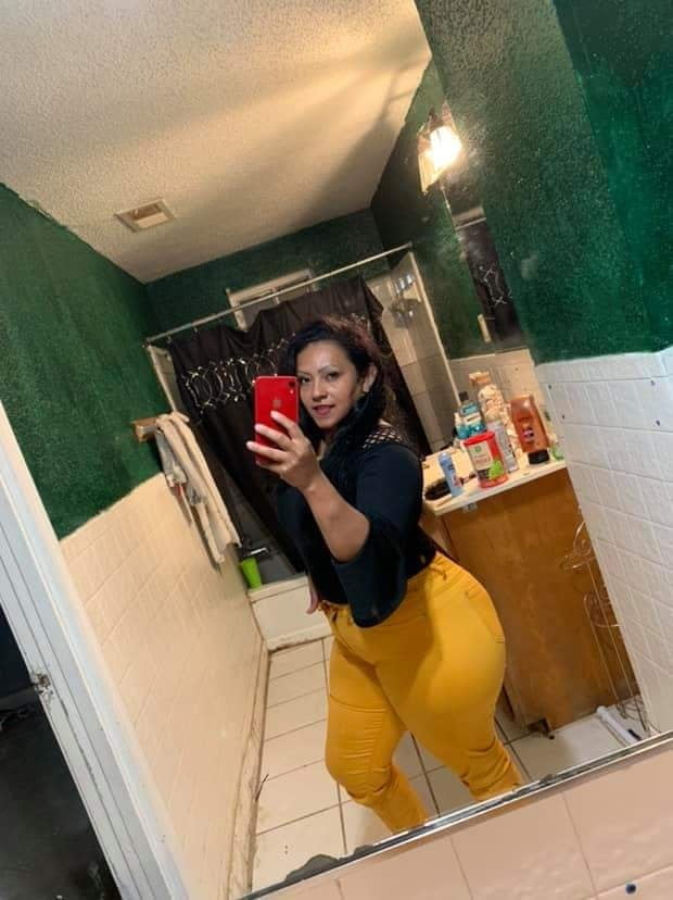 ミス・ディオーサ・エン・パンタロン18
 #106361980