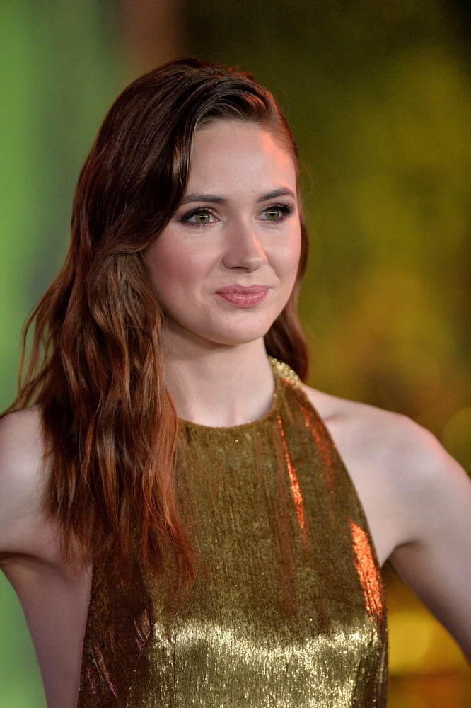 Karen gillan - gold kleid
 #89380546