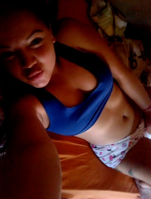 Putita morra #87598825