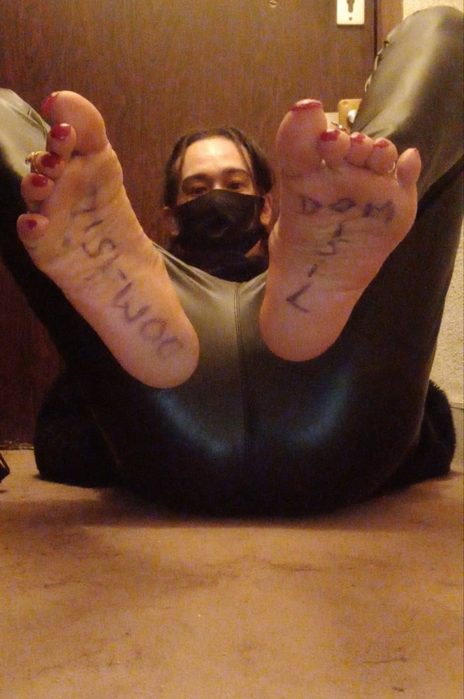 Lindaasian-ts feet for Master DOM_isil #107108698