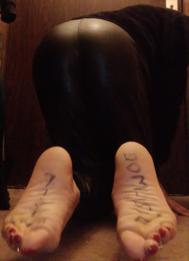 Lindaasian-ts feet for Master DOM_isil #107108709
