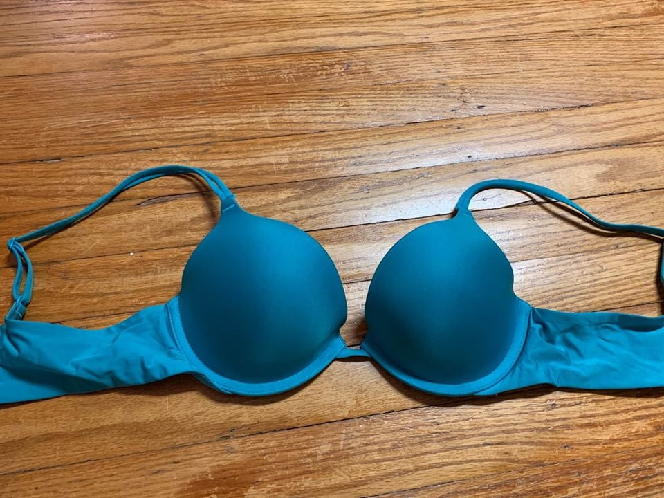 More FB heels and bras #97326872