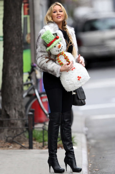 Célébrité féminine bottes et cuir - stephanie pratt
 #102223181