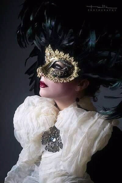 Le Masquerade ... (VM) #105559422
