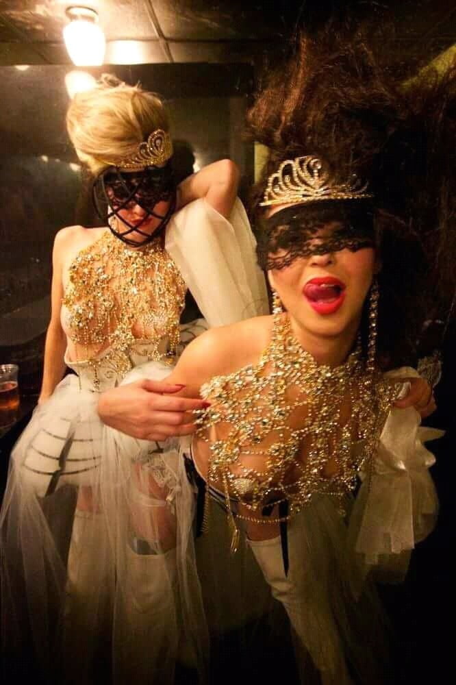 Le Masquerade ... (VM) #105559504