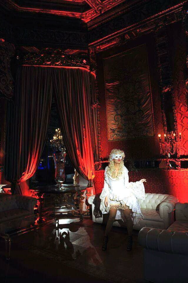 Le Masquerade ... (VM) #105559530