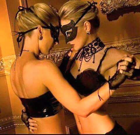 Le Masquerade ... (VM) #105559610