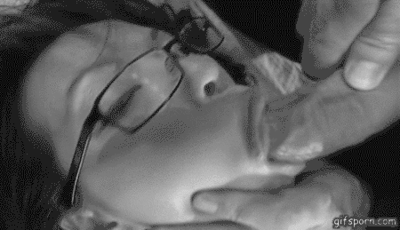 Chicas soplando gifs
 #96378787