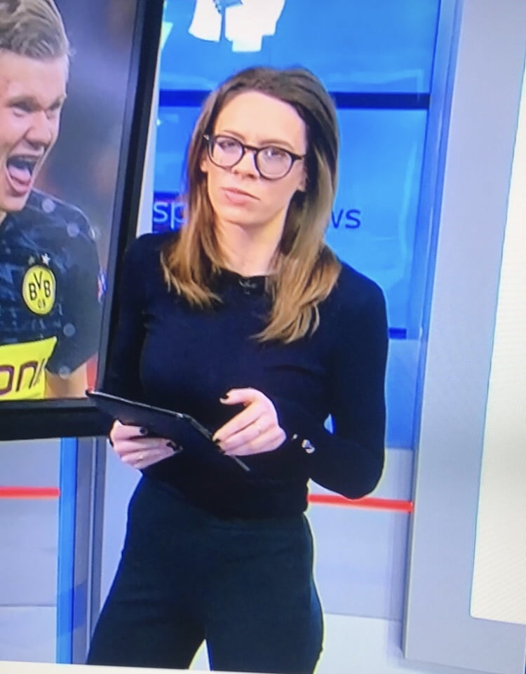 Wank and cum for sexy geeky nerd kate mason sky sports news
 #106156820