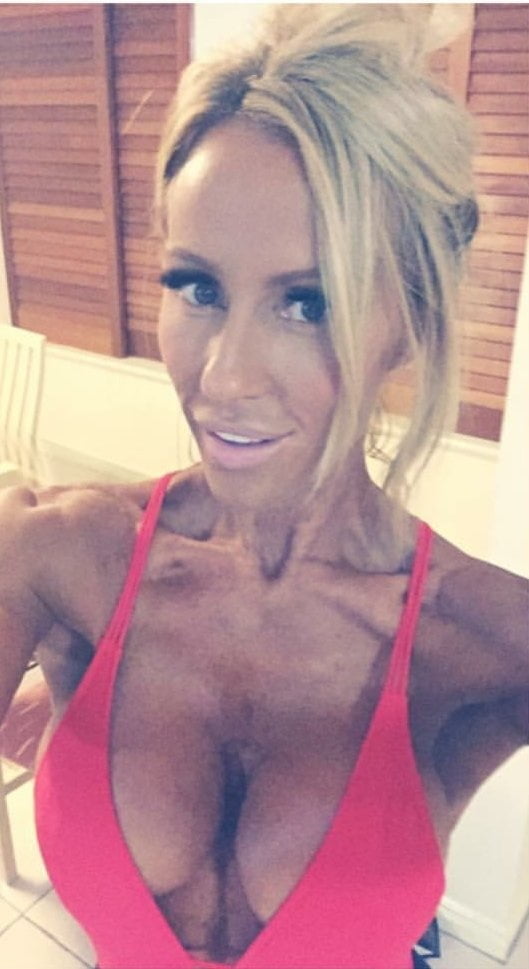 RANDOM MILFS AND MATURES #104556329