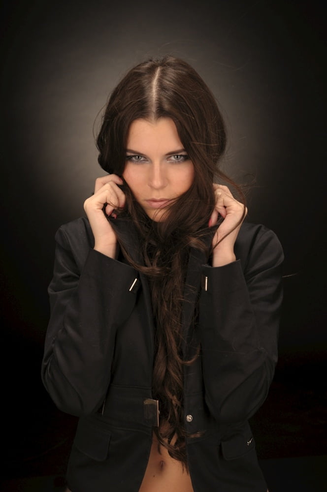 ロシアの若いブルネット女性の写真セット#3
 #99562705