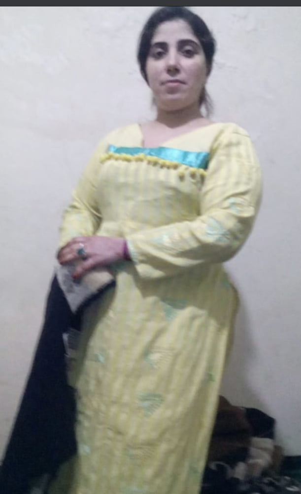 Paki saali #105280744