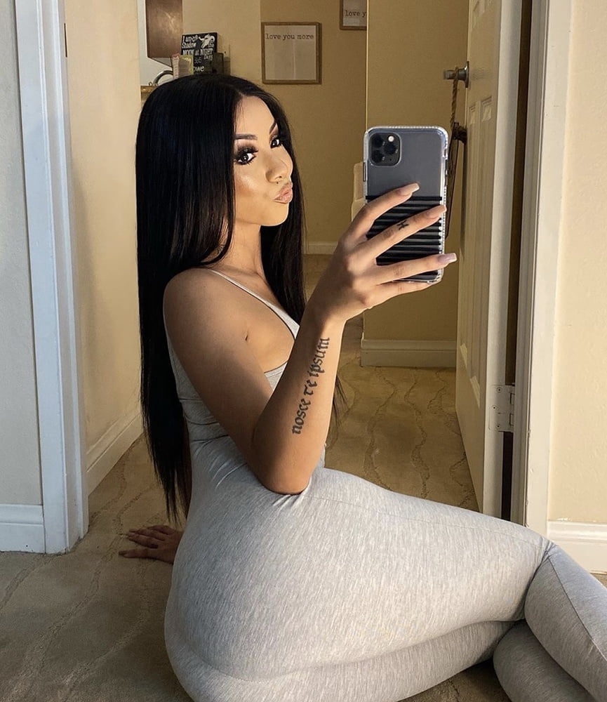 Brittany Renner wank bank 2
 #103902984