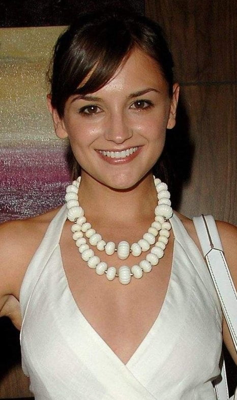 Rachael leigh cook è ancora tutto questo!
 #95573119