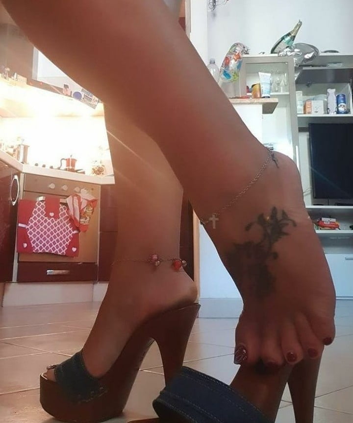 Piedi da sborra 16 #81270710