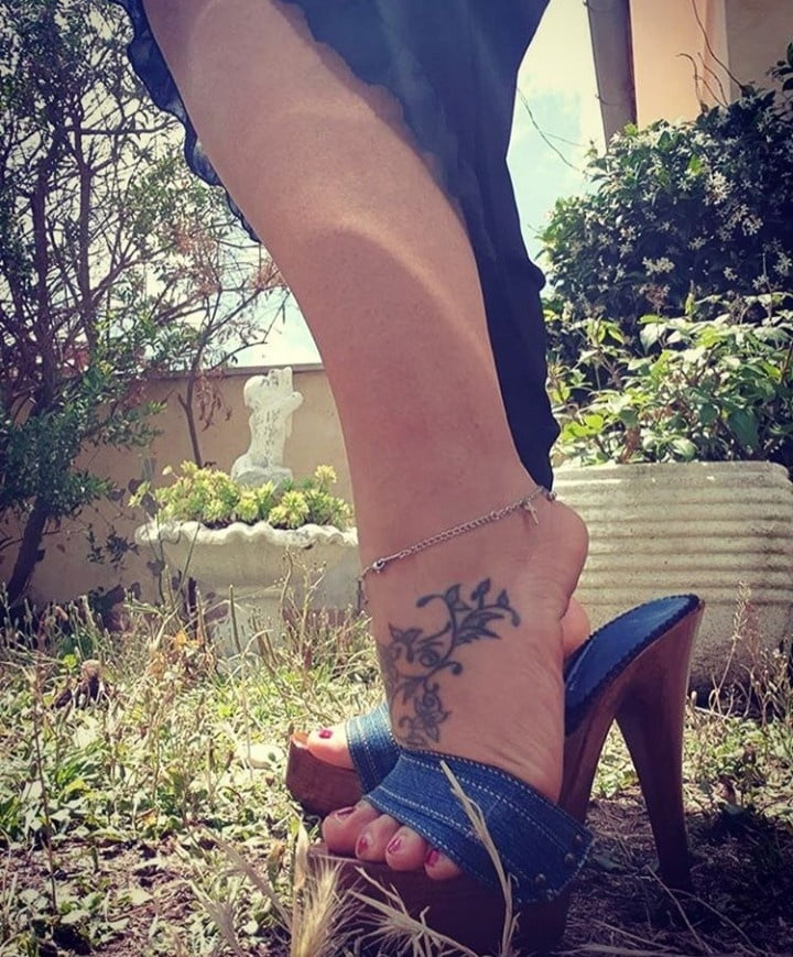 Piedi da sborra 16 #81270734