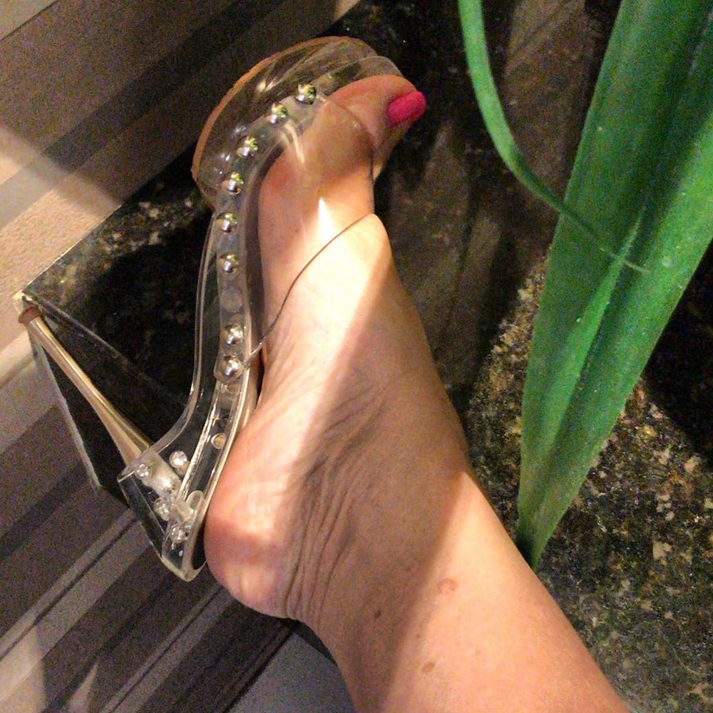 Piedi da sborra 16 #81270842