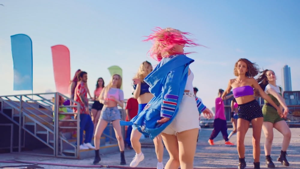 Ece Seckin - Acayip Iyi (2020) #89783960