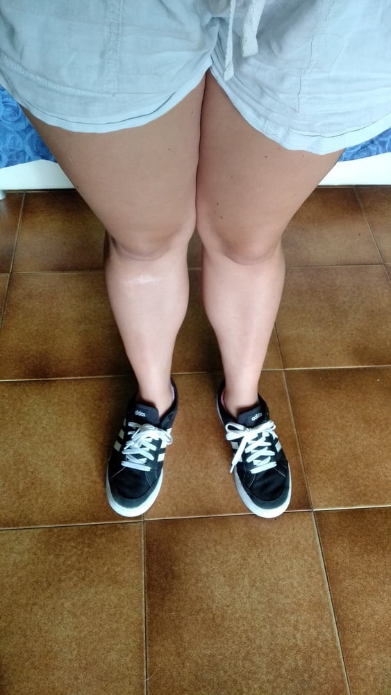 bbw milf feet and legs showing #106631375