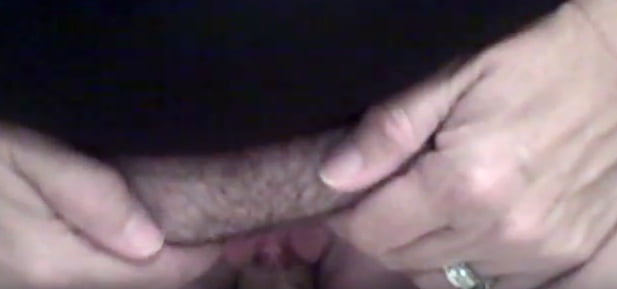 Vestido negro de corte bajo
 #92544758