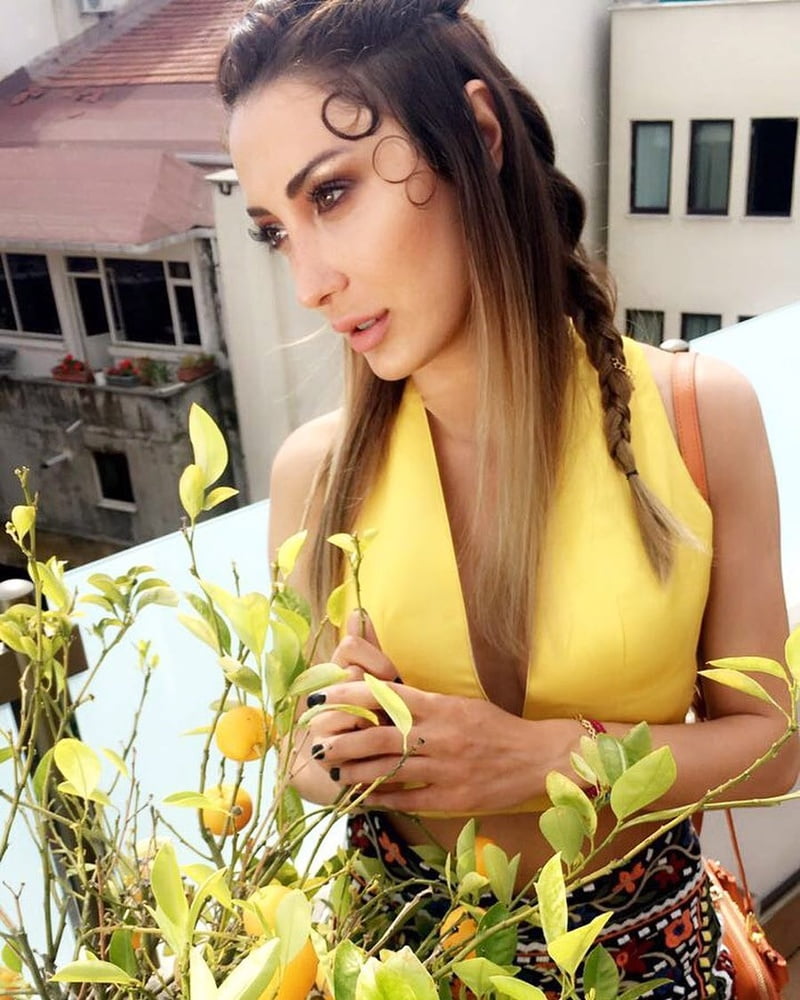 Sexy Turkish actress Merve Oflaz #100811204
