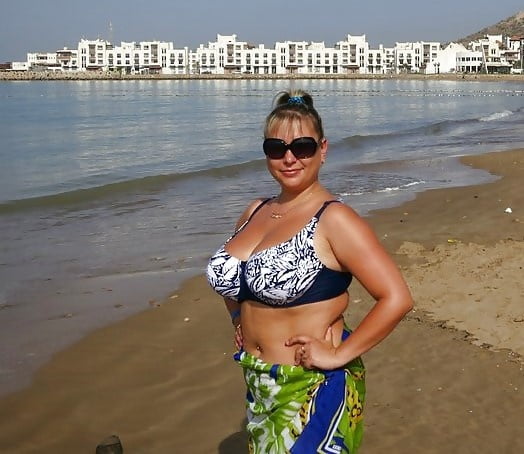 Ladys con tetas gruesas
 #102886663
