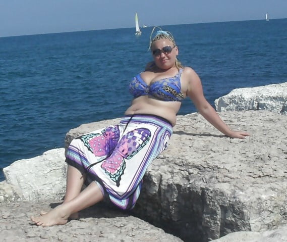 Ladys con tetas gruesas
 #102886687
