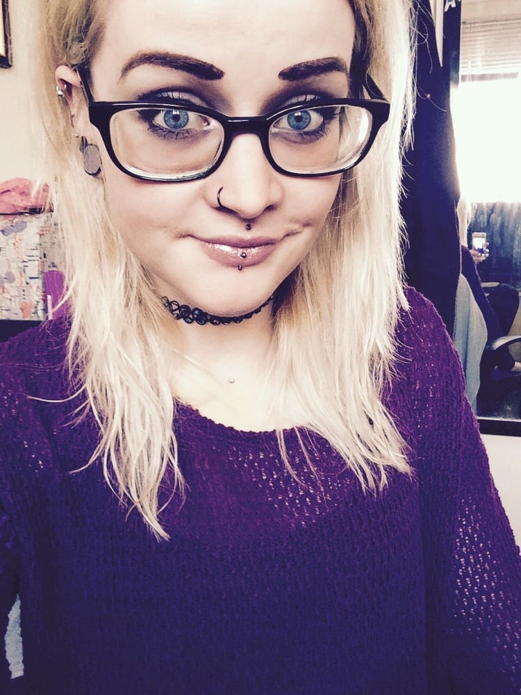 スキニー・タトゥー・ティーン
 #81605371