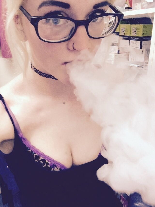 スキニー・タトゥー・ティーン
 #81605389