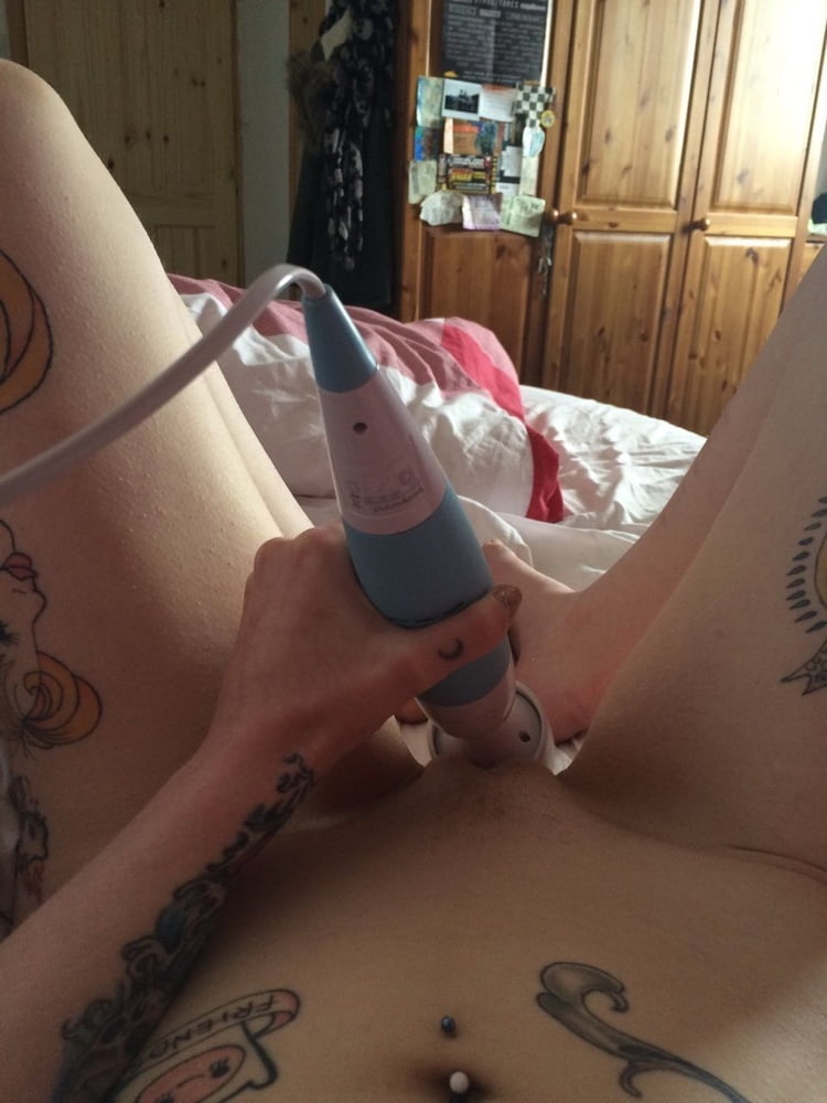 スキニー・タトゥー・ティーン
 #81605424