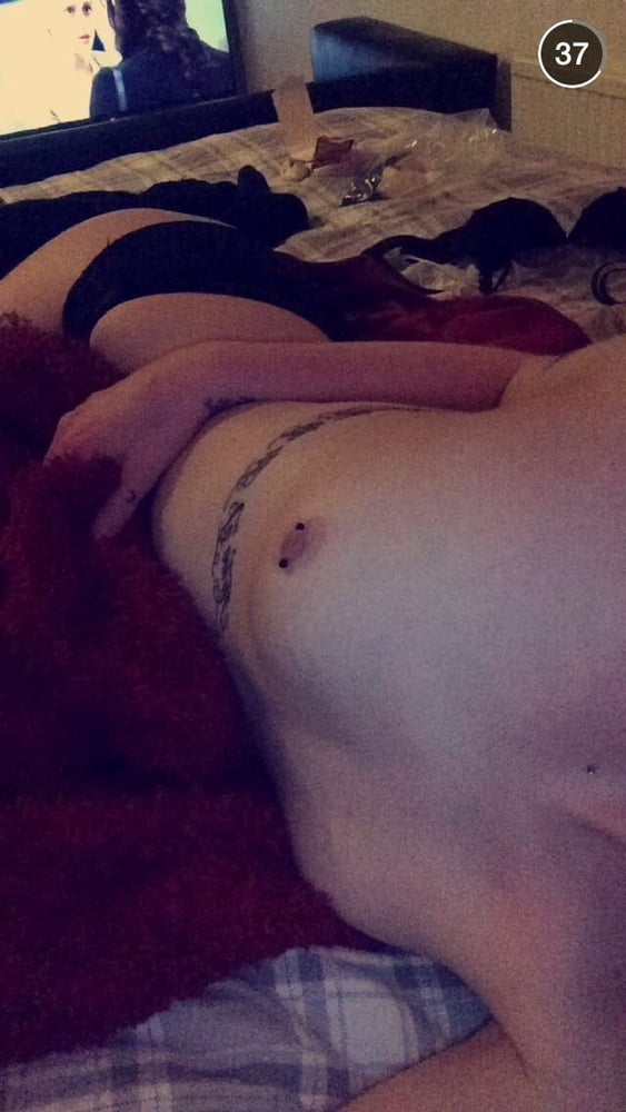 スキニー・タトゥー・ティーン
 #81605530