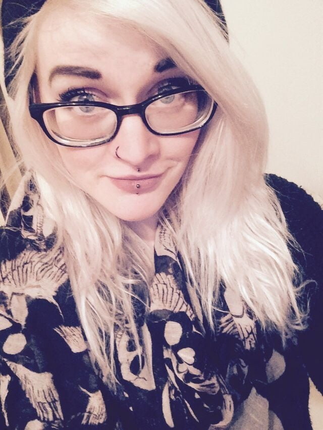 スキニー・タトゥー・ティーン
 #81605548