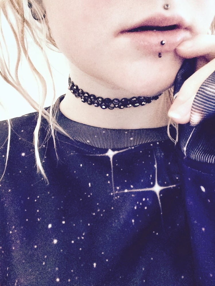 スキニー・タトゥー・ティーン
 #81605573