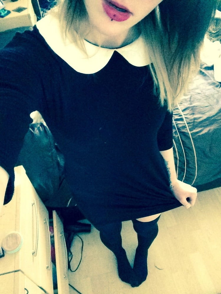 スキニー・タトゥー・ティーン
 #81605711