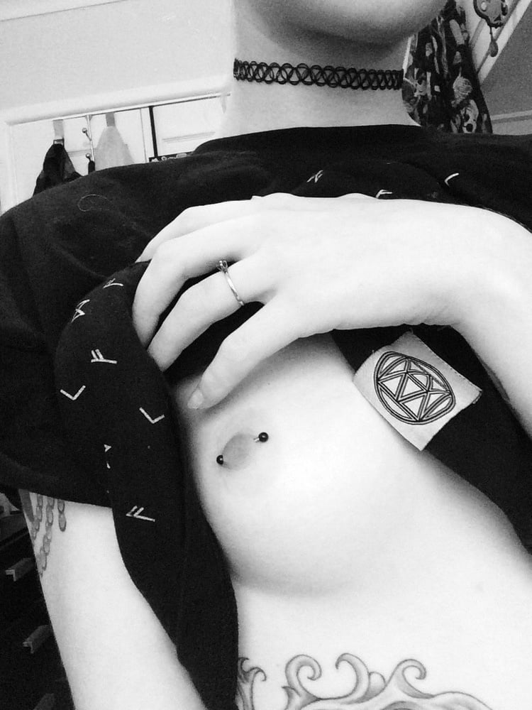 スキニー・タトゥー・ティーン
 #81605777