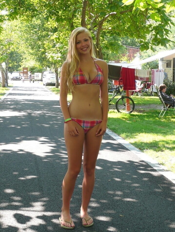Flip Flop hotties #87815496