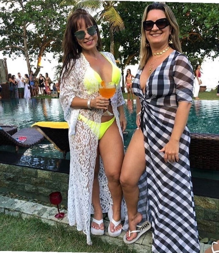 Flip Flop hotties #87816064