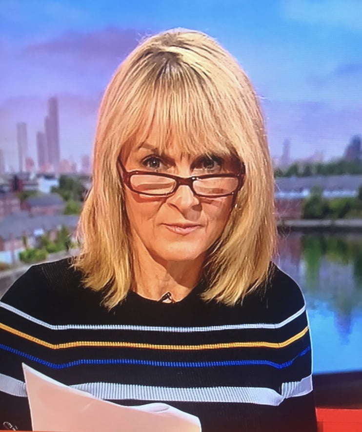 Todays Wank Target..Louise Minchin Showing Off Her Sexy Legs #95657830