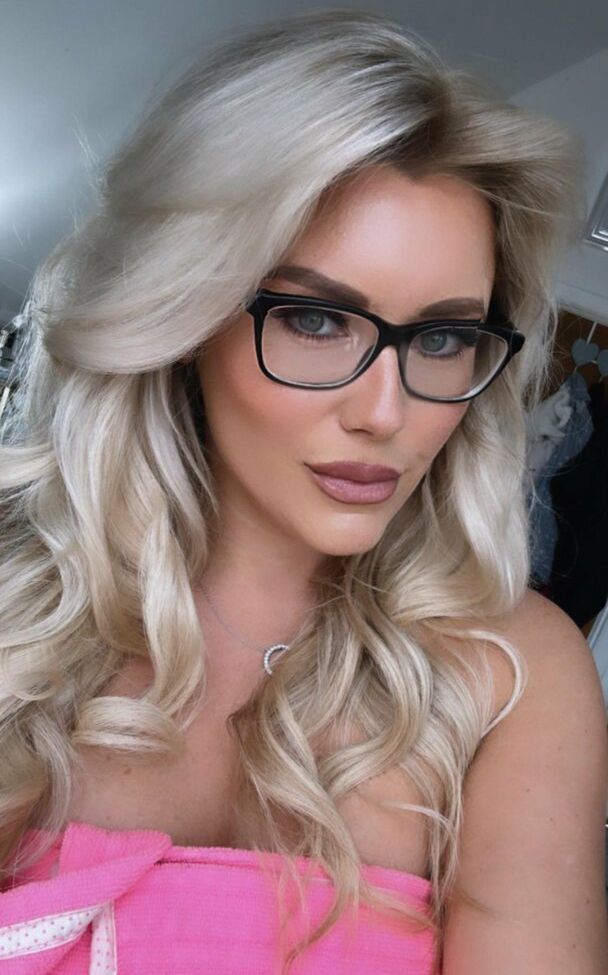 Islandoranges2022 desnuda #109816471