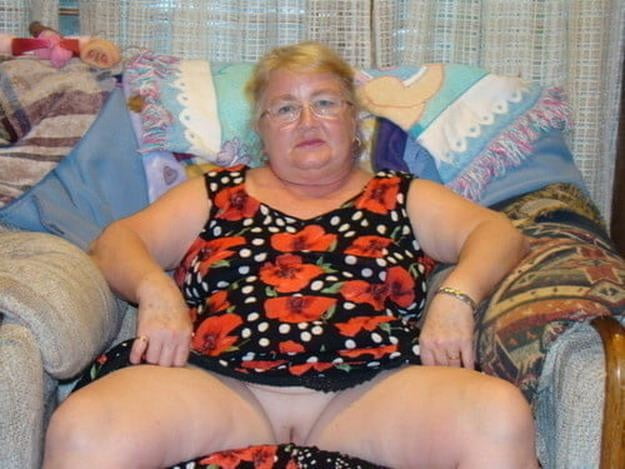 From MILF to GILF with Matures in between 164 #105161872