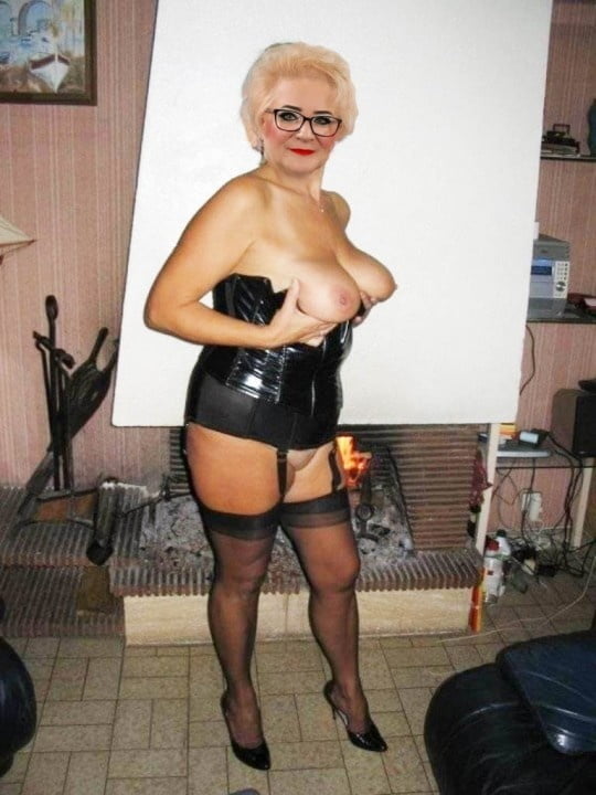 ポーランドの成熟した売春婦
 #99002412
