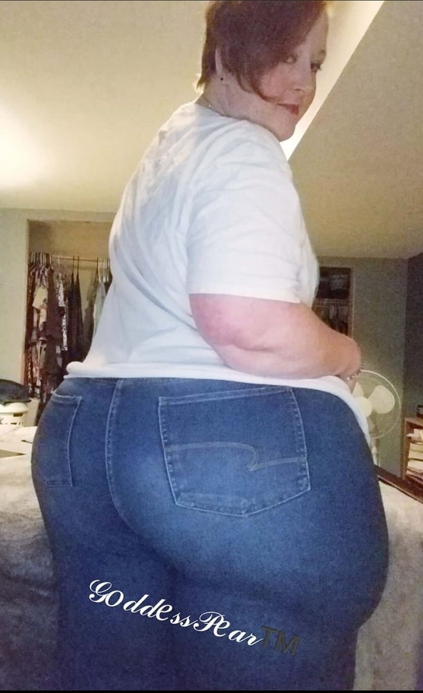 Gordas traga leche #98833714
