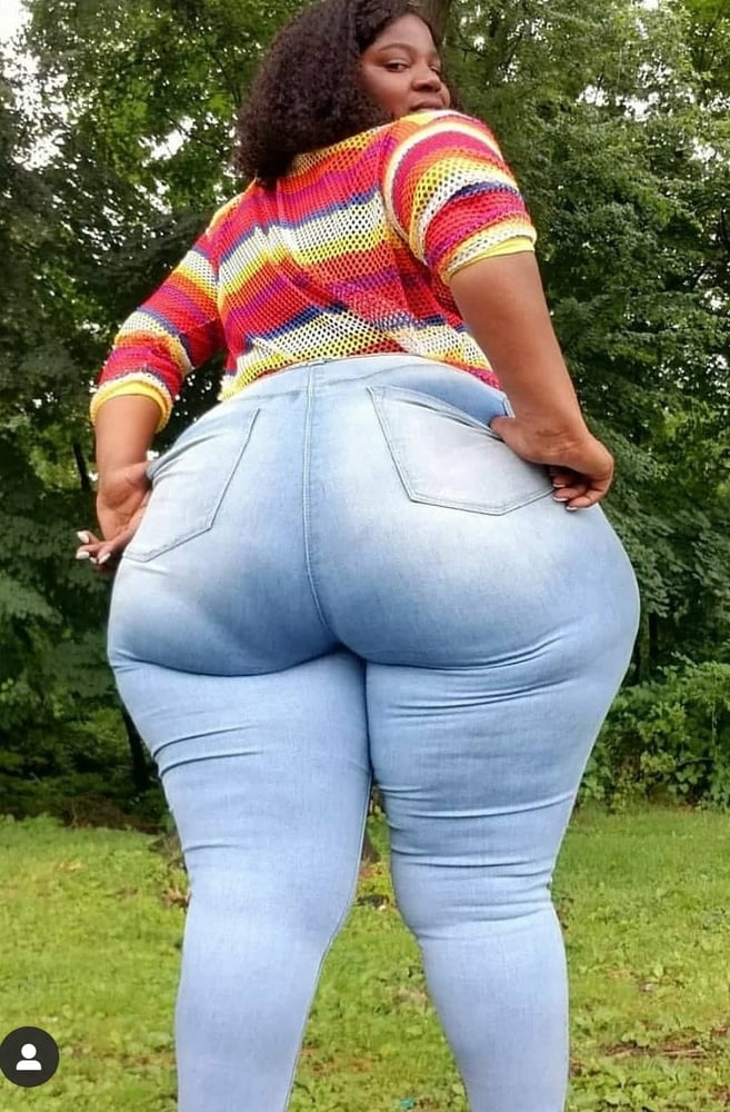 Gordas traga leche #98834125
